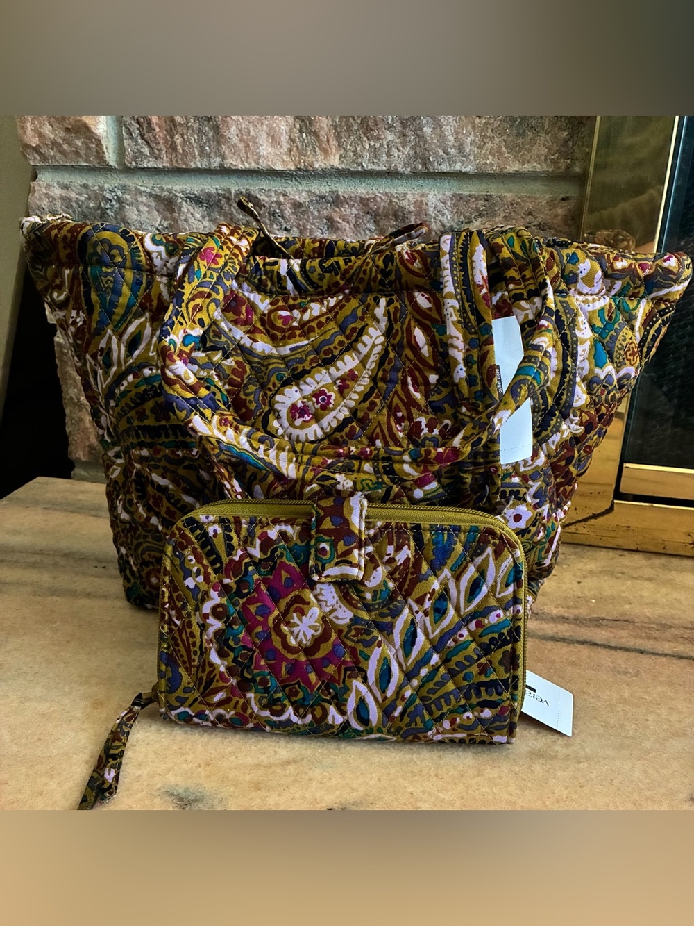 NWT Vera Bradley Quilted Paisley Tote and Wristlet Set